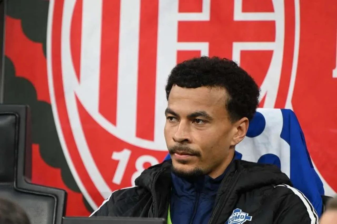 Dele Alli 2 Yıl Sonra Sahaya Çıktı, 9 Dakikada Her Şeyi Kaybetti! Kırmızı Kartın Ardından Fabregas Çılgına Döndü