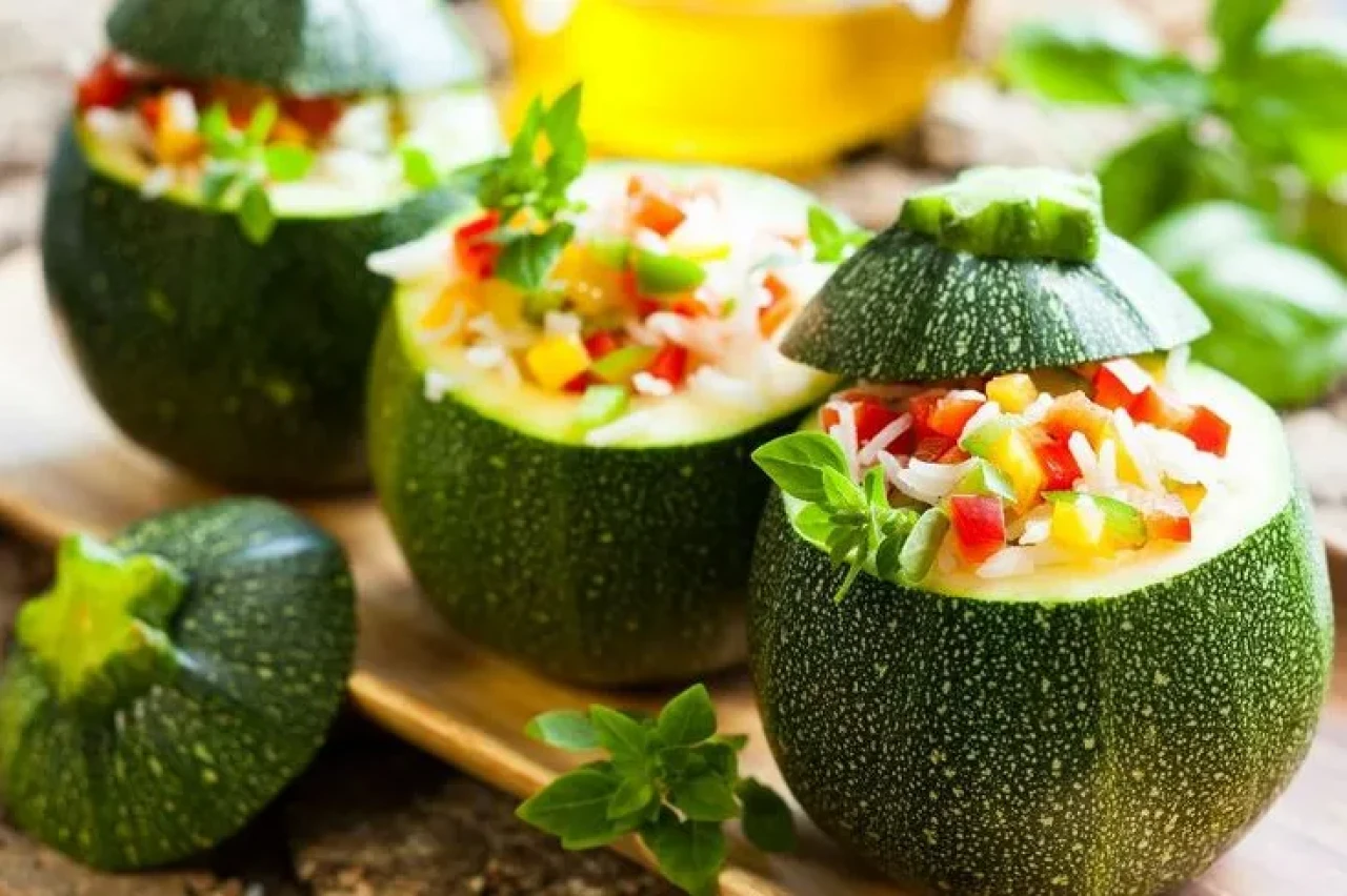 Bu Tarifi Denemeyen Çok Şey Kaçırır! İşte Girit Kabağı Dolması