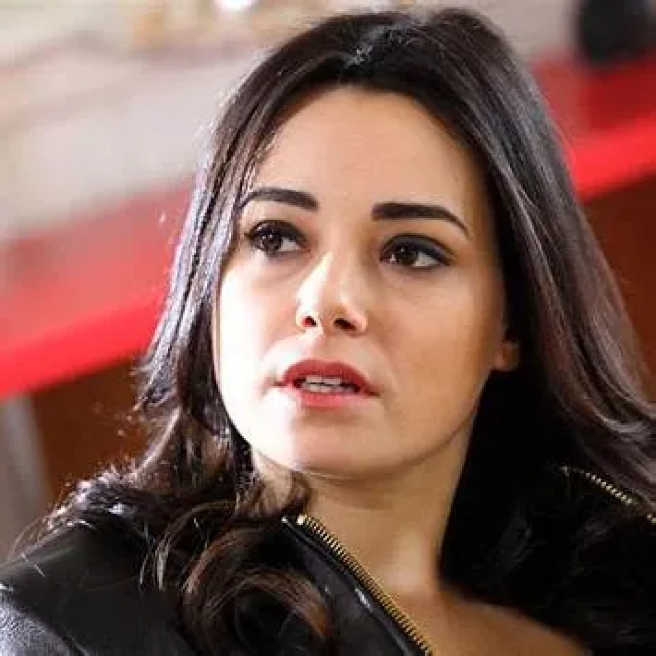 Özgü Namal Eşinin Ölümü Sonrası İlk Kez Konuştu: "Acının En Büyüğünü Yaşadım!"