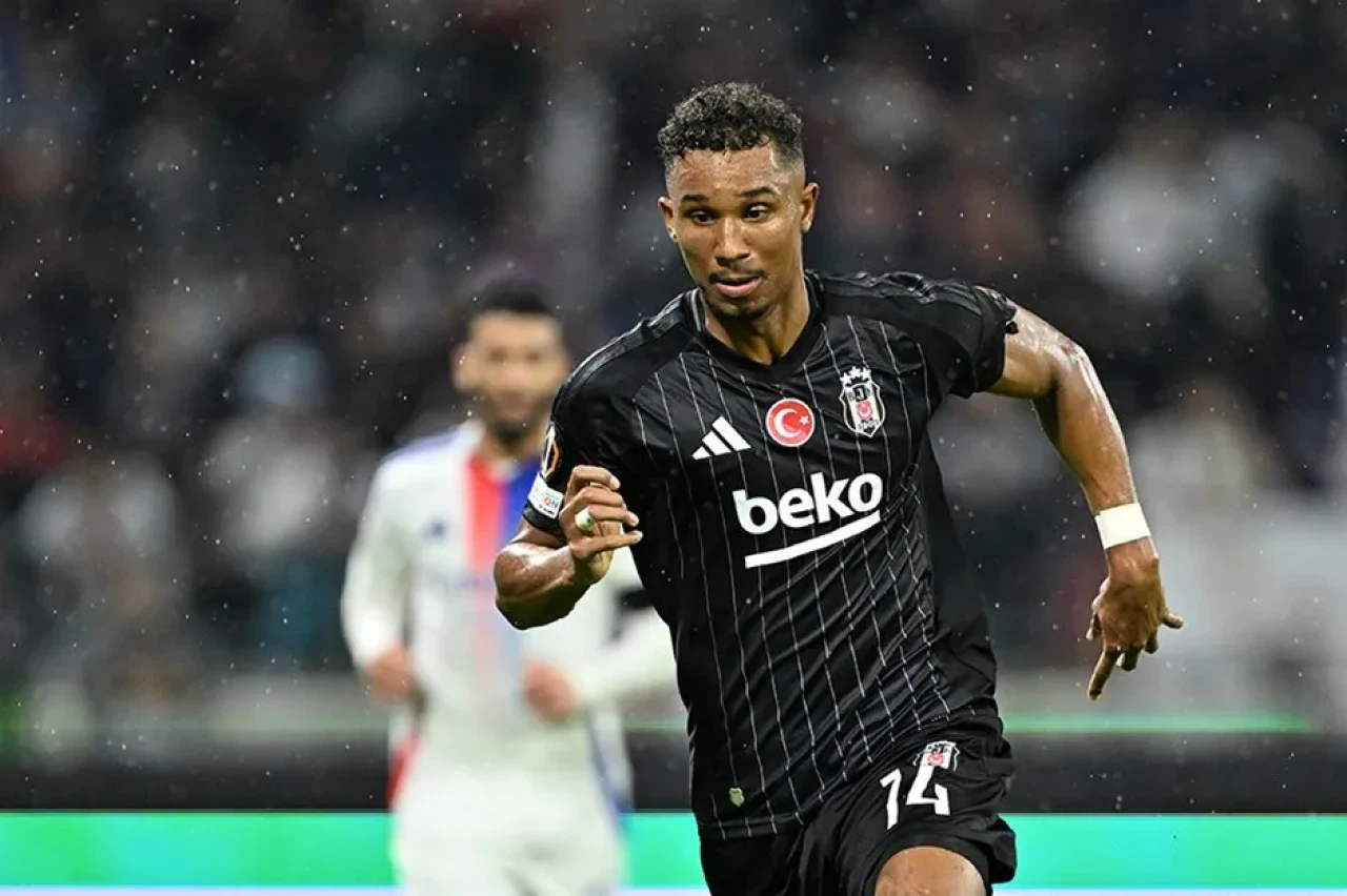 Galatasaray Derbisi Öncesi Büyük Kayıp: Uduokhai 2 Ay Sahalardan Uzak Kalacak!