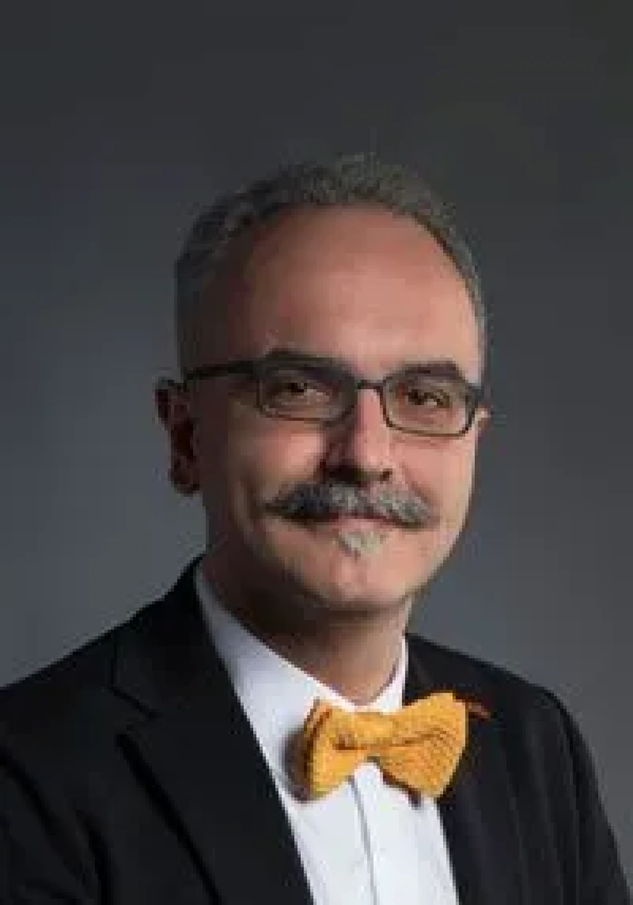 Tarihçi Emrah Safa Gürkan Kimdir, Nereli, Eşi Kim, Çocukları Var Mı,  Hangi Üniversiteden Mezun, Kitapları Neler?