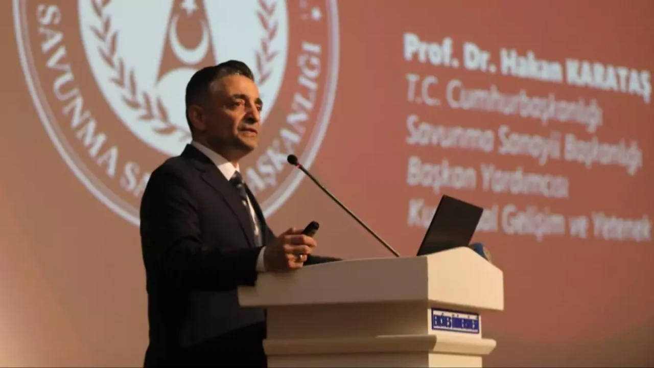 Savunma Sanayii Başkan Yardımcısı Karataş: Herkes konuşuyor ama doğru platformlarda konuşmalıyız!