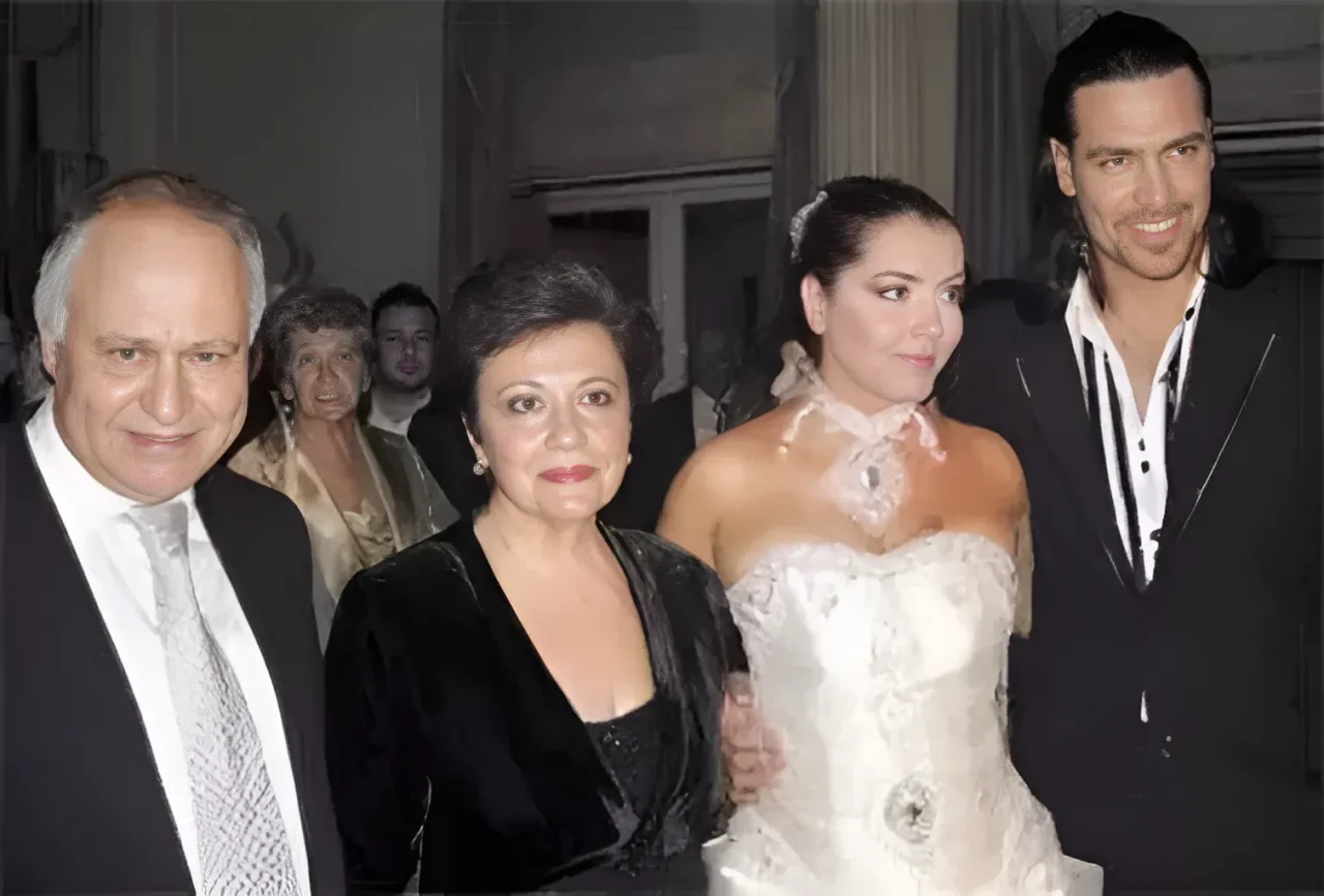 Alex Siropulos kimdir, ne iş yapıyor, evli mi, eşi kim, kaç yaşında? Tanyeli'nin 1 Aylık Eski Eşi Hakkında Merak Edilenler