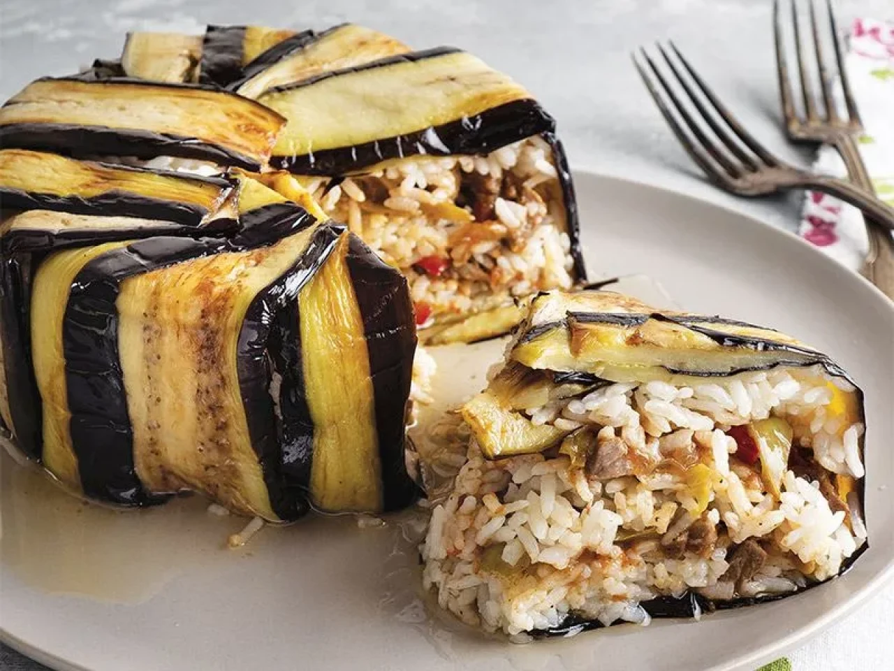 Gizli Osmanlı Lezzeti! Mutfağınızda Denemeniz Gereken Patlıcanlı Pilav Tarifi