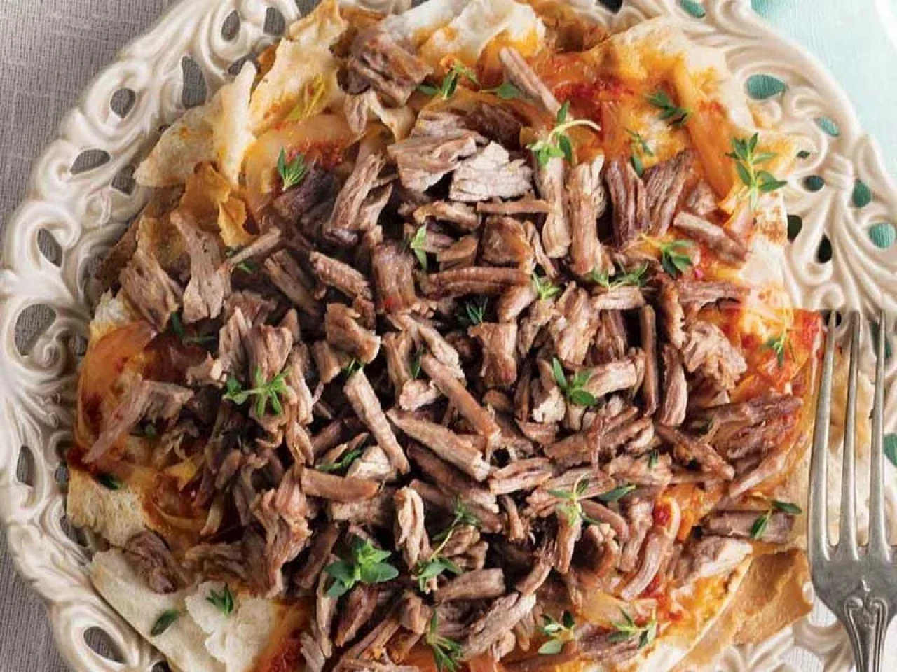 Balıkesir’in Düğün Sofralarının Gözdesi: Tirit Tarifi ile Lezzet Şölenine Hazır Olun!