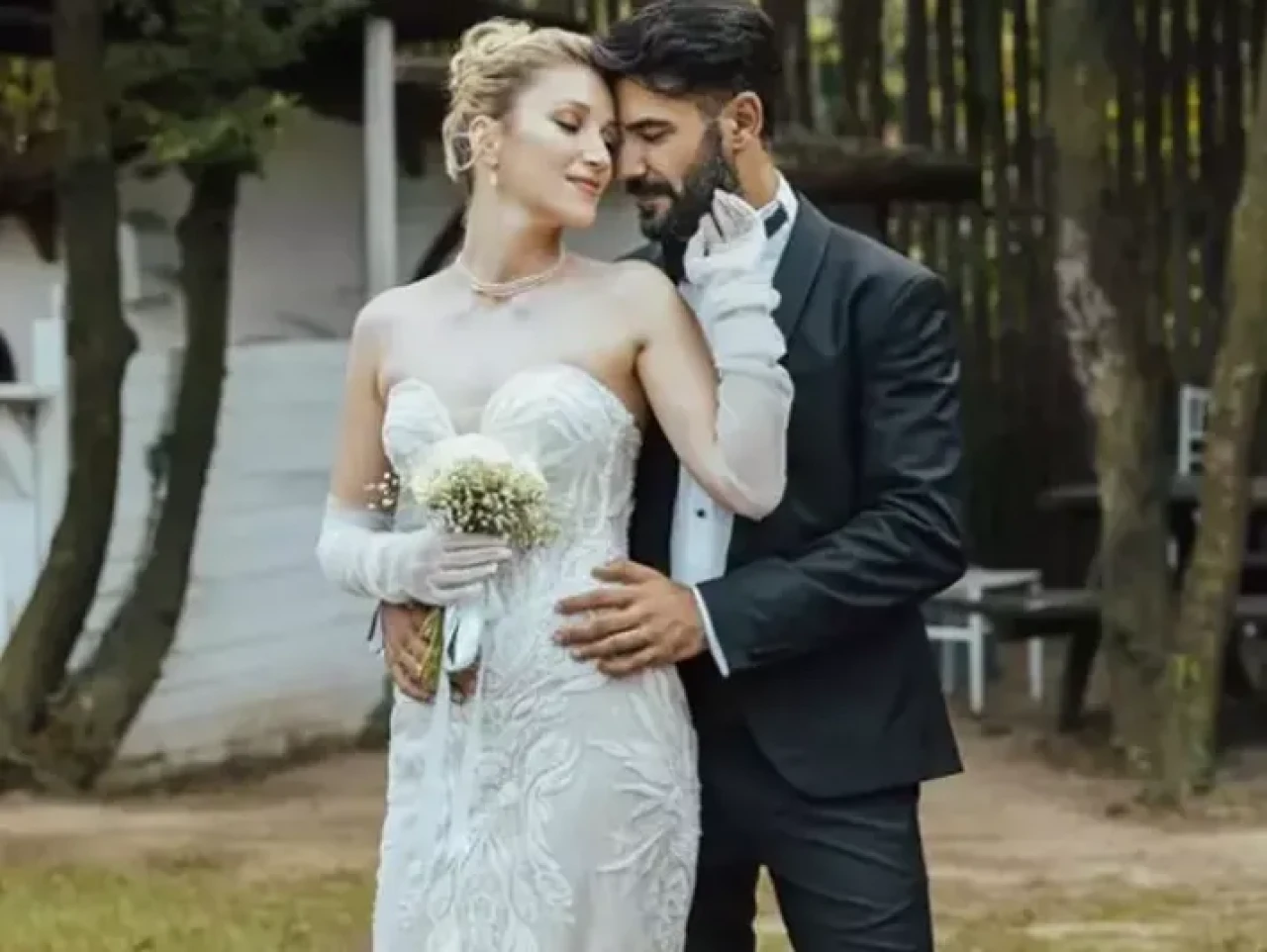 Rüzgar Aksoy Baba Oluyor! Ünlü Oyuncudan Mutlu Haber