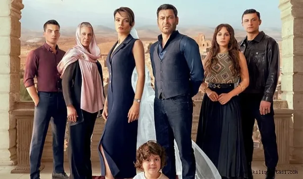 Uzak Şehir Dizisine Nursel Köse Damgası! Alya'nın Annesi Fikriye Kimdir?