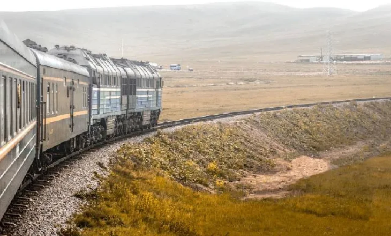 Endonezya’da Feci Tren Faciası! Ölü ve Yaralılar Var