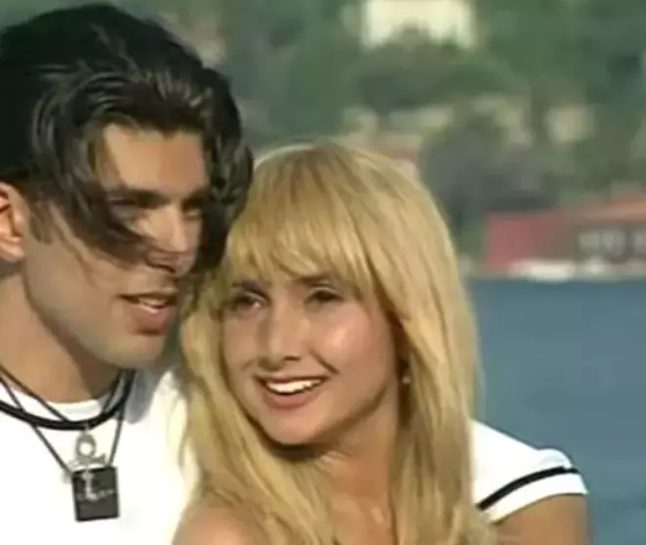 Yonca Evcimik’ten Sürpriz Doğum Günü Paylaşımı! Çılgın Bediş’in Oktay’ına Mesaj Var