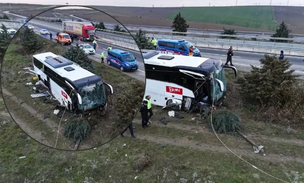 Edirne-Çanakkale Yolunda Feci Kaza! Tur Otobüsü Kontrolden Çıktı