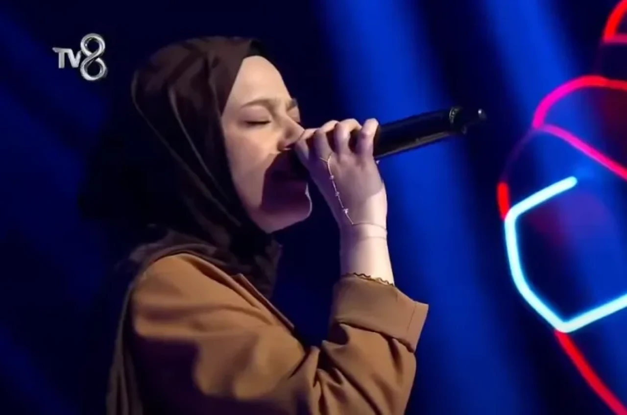 O Ses Türkiye Gamze Şeker Kimdir, Kaç Yaşında, Nereli, Evli Mi, Sevgilisi Kim, Ne İş Yapıyor?