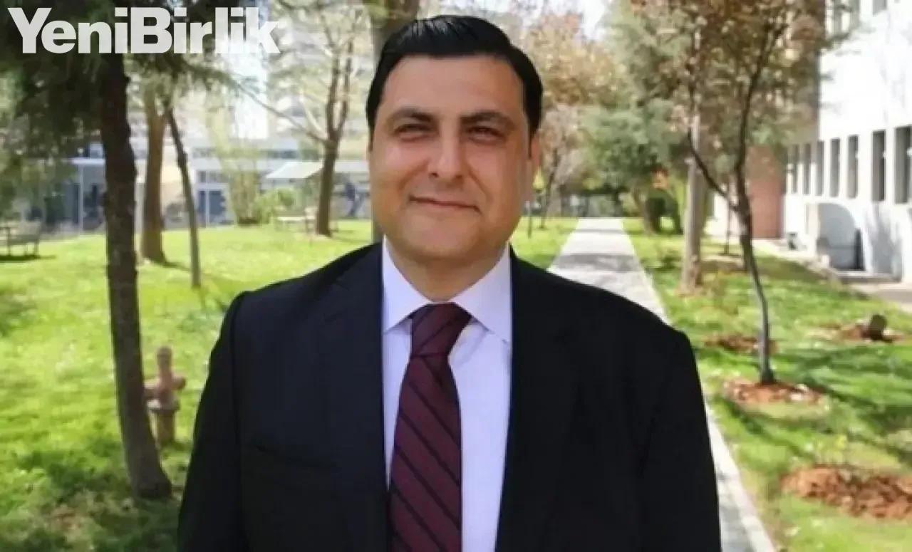 Umut Yılmaz Kiminle Evli, Eşi Kim, Kaç Çocuğu Var, Hangi Partiden, Avukat mı? Hayatı ve Biyografisi