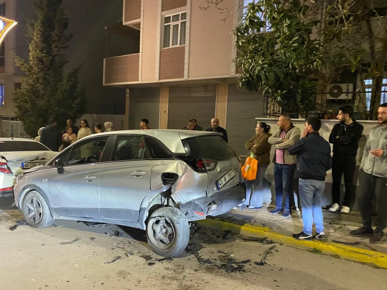 Yürekler Ağıza Geldi: 15 Yaşındaki Çocuk Direksiyona Geçti, Ortalık Karıştı