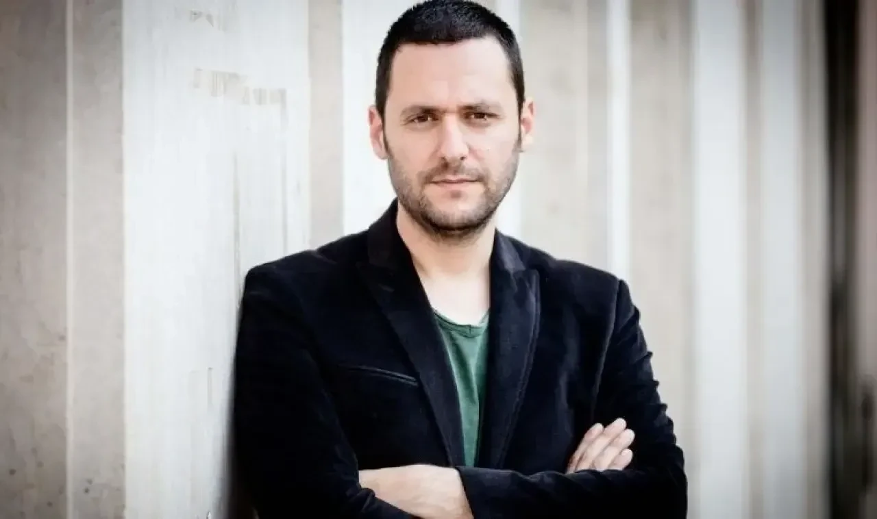 Barış İnce Kimdir? Kaç Yaşında, Neden Gözaltına Alındı? Gazeteci mi, Eşi Kim, Evli Mi? İşte Tüm Detaylar