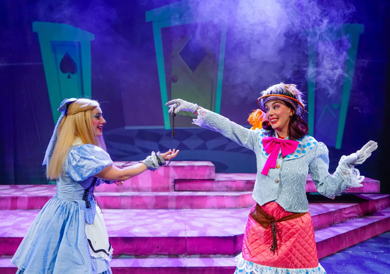 TDT’nin Yepyeni Oyunu "Savaş Müzesi" Sahneye Taşınıyor!