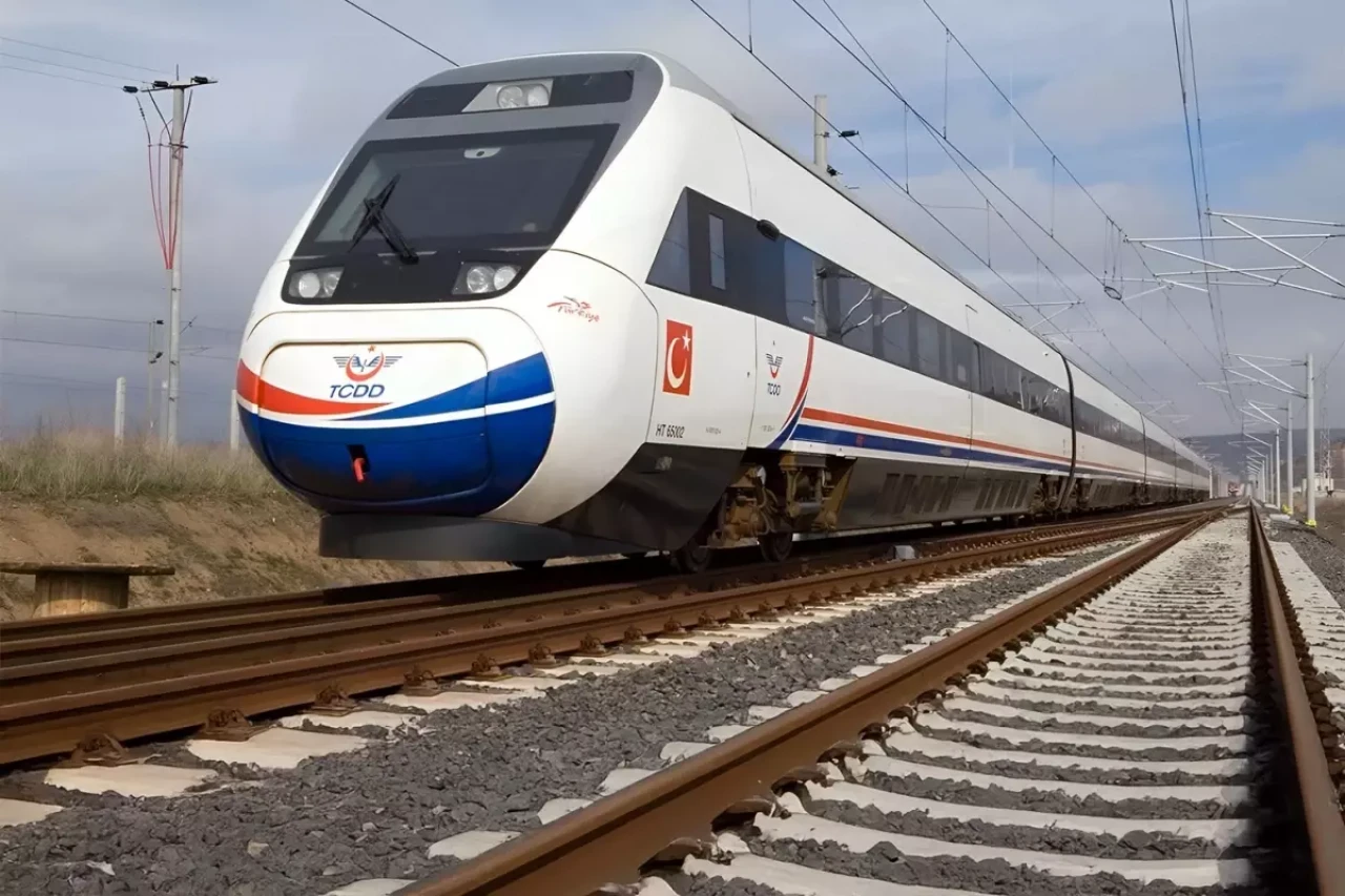 Ulaştırmada Altın Çağ!  Siirt Dev Yatırımlarla Türkiye'nin Yıldızı Oluyor