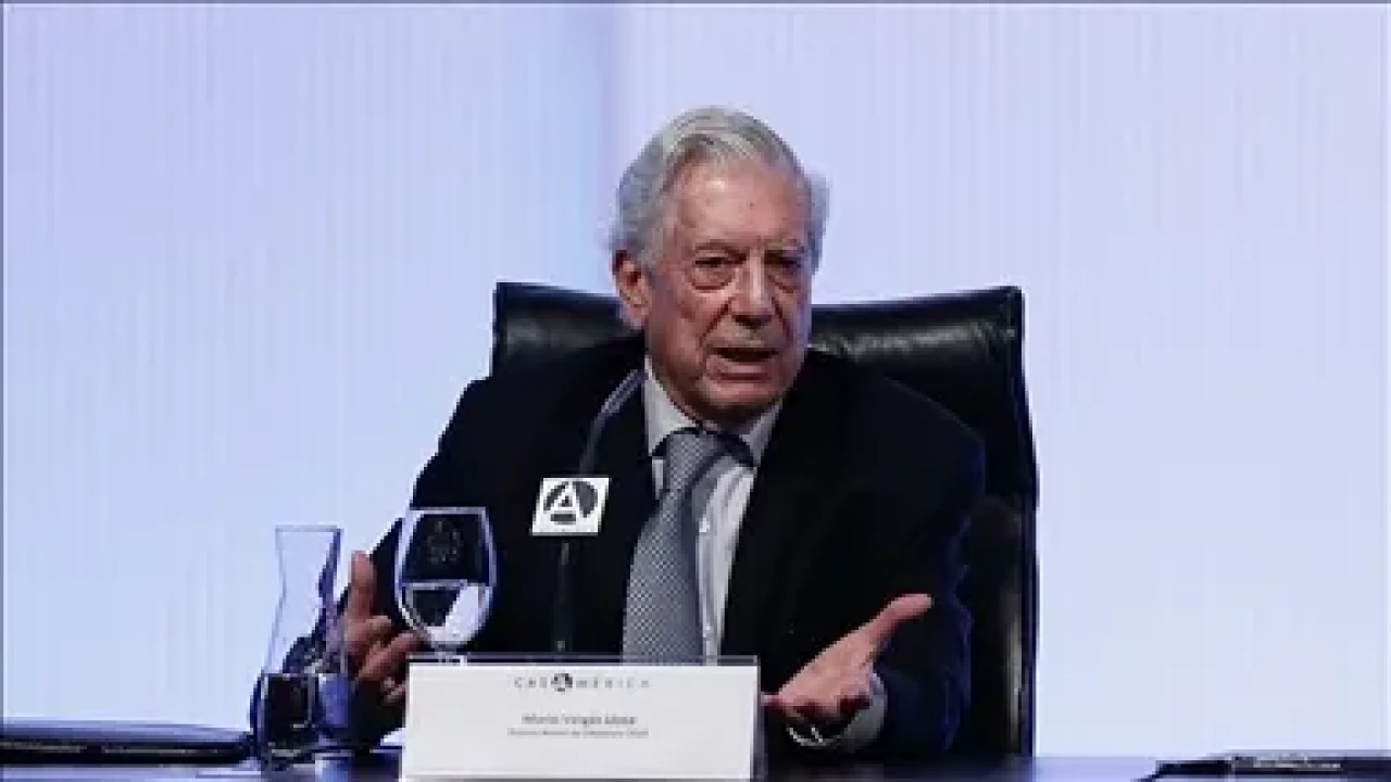 Latin Amerika Edebiyatının Güçlü Sesi: Mario Vargas Llosa 89 Yaşında Hayatını Kaybetti
