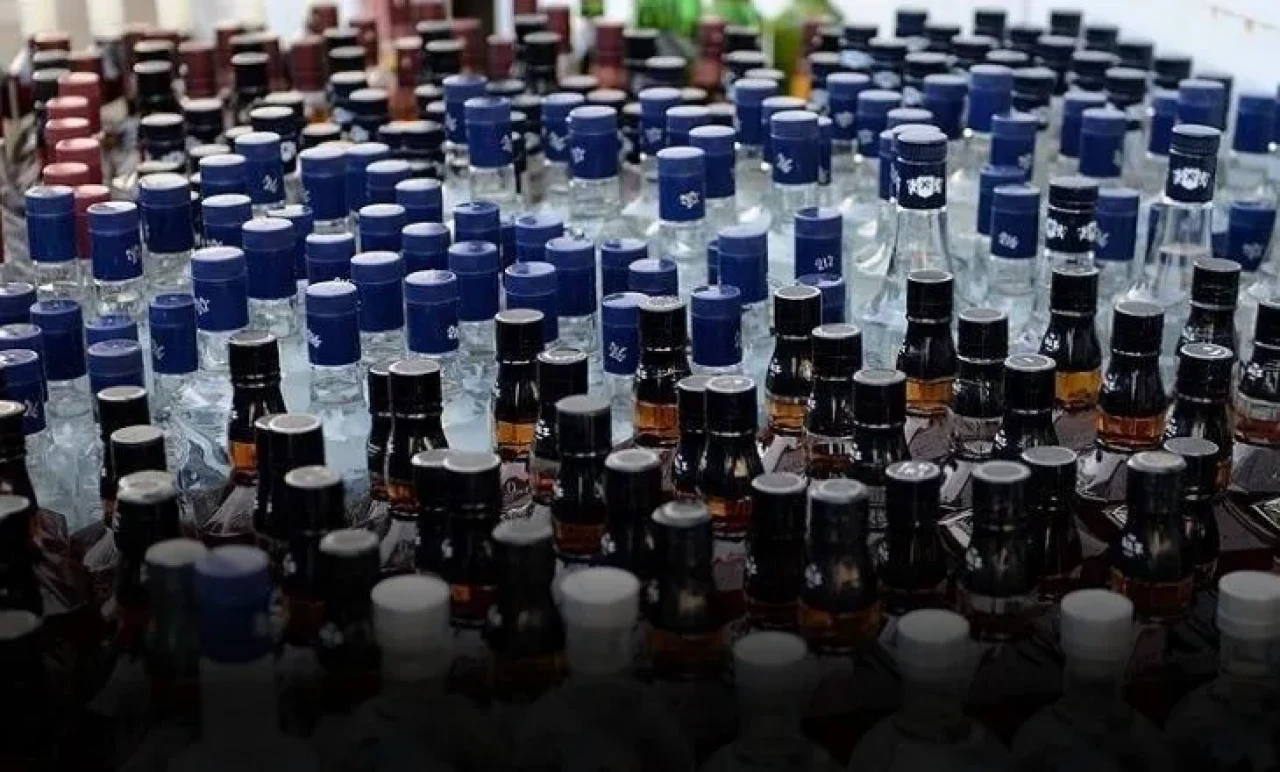 Adana’da Sahte İçki Operasyonu: 4 Bin 830 Litre Kaçak Etil Alkol Ele Geçirildi!