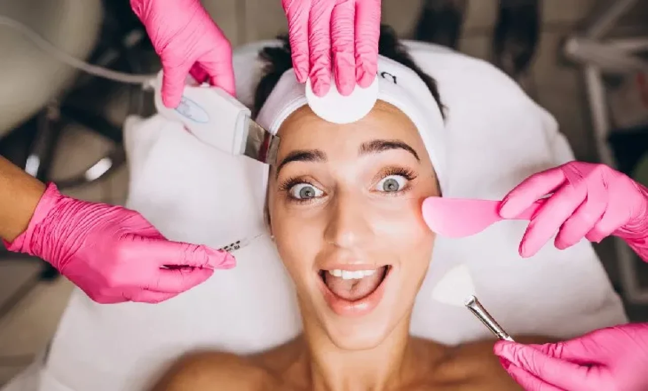 Yüz Germe, Dudak Kaldırma, Lazer Yenileme… 150 Bin Dolarlık Güzellik Operasyonu