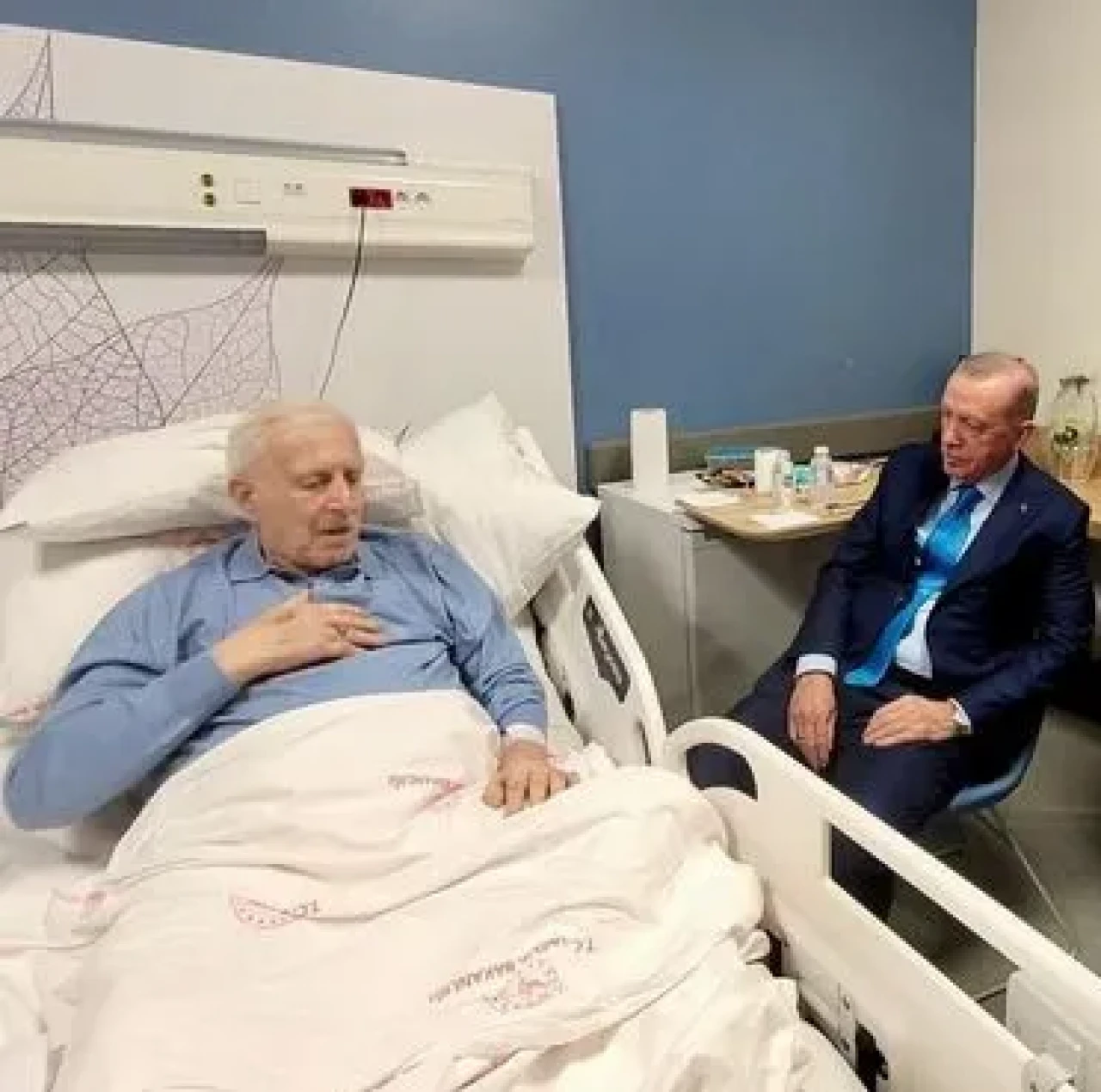 AK Parti'nin Kurucu İsimlerinden Burhan Abiş Hakk’a Yürüdü