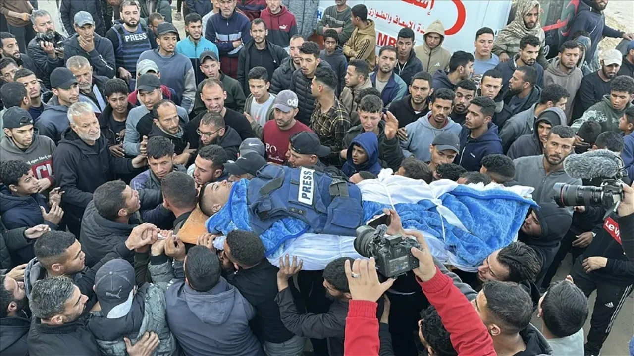 Gazze’de şehit düşen Gazeteciden tüm dünyaya vasiyet gibi mektup!