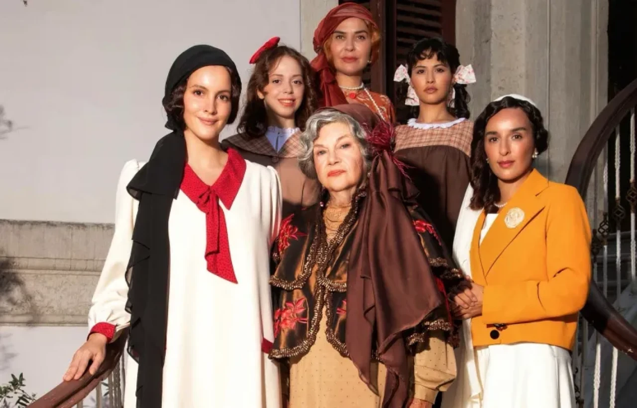 Nevra Serezli Fırtınası “Veda” ile Sahnede: Bu Oyunu Kaçıran Çok Şey Kaçırır!