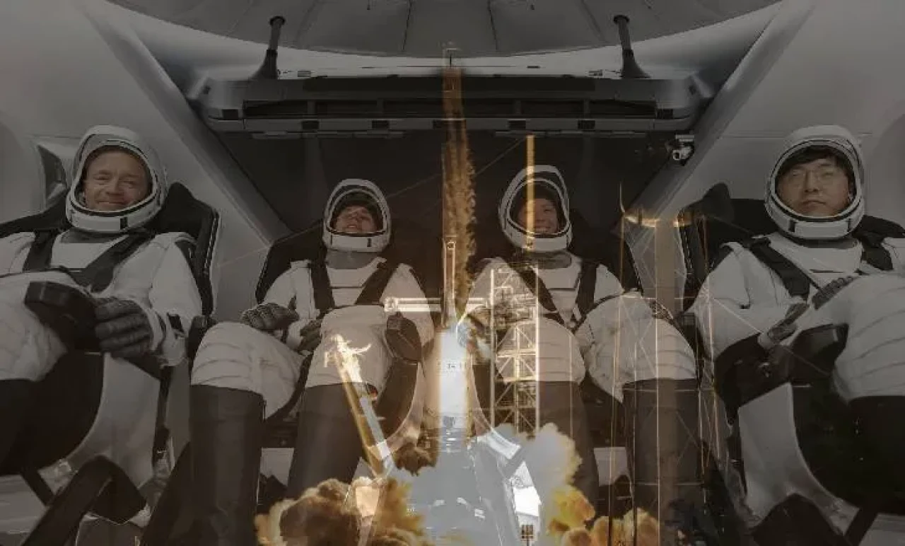 Tarihi Görev Başarıyla Tamamlandı: SpaceX’ten Kutuplara Uzay Yolculuğu