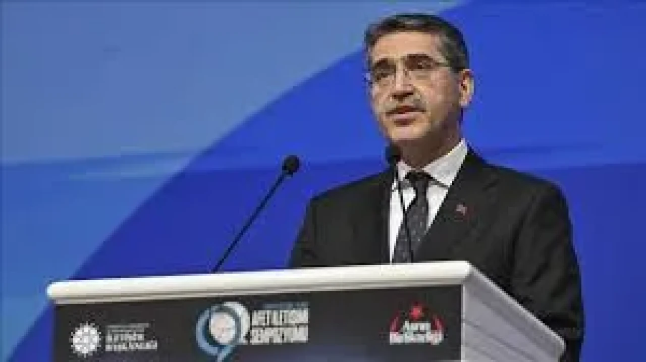 İbrahim Şenel Kimdir, Kaç Yaşında, Nereli, Evli mi, Mesleği Nedir, Hangi Partiden?