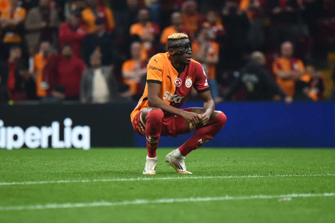 Osimhen, Napoli’deki Efsanesini Galatasaray’da Aşmak Üzere!