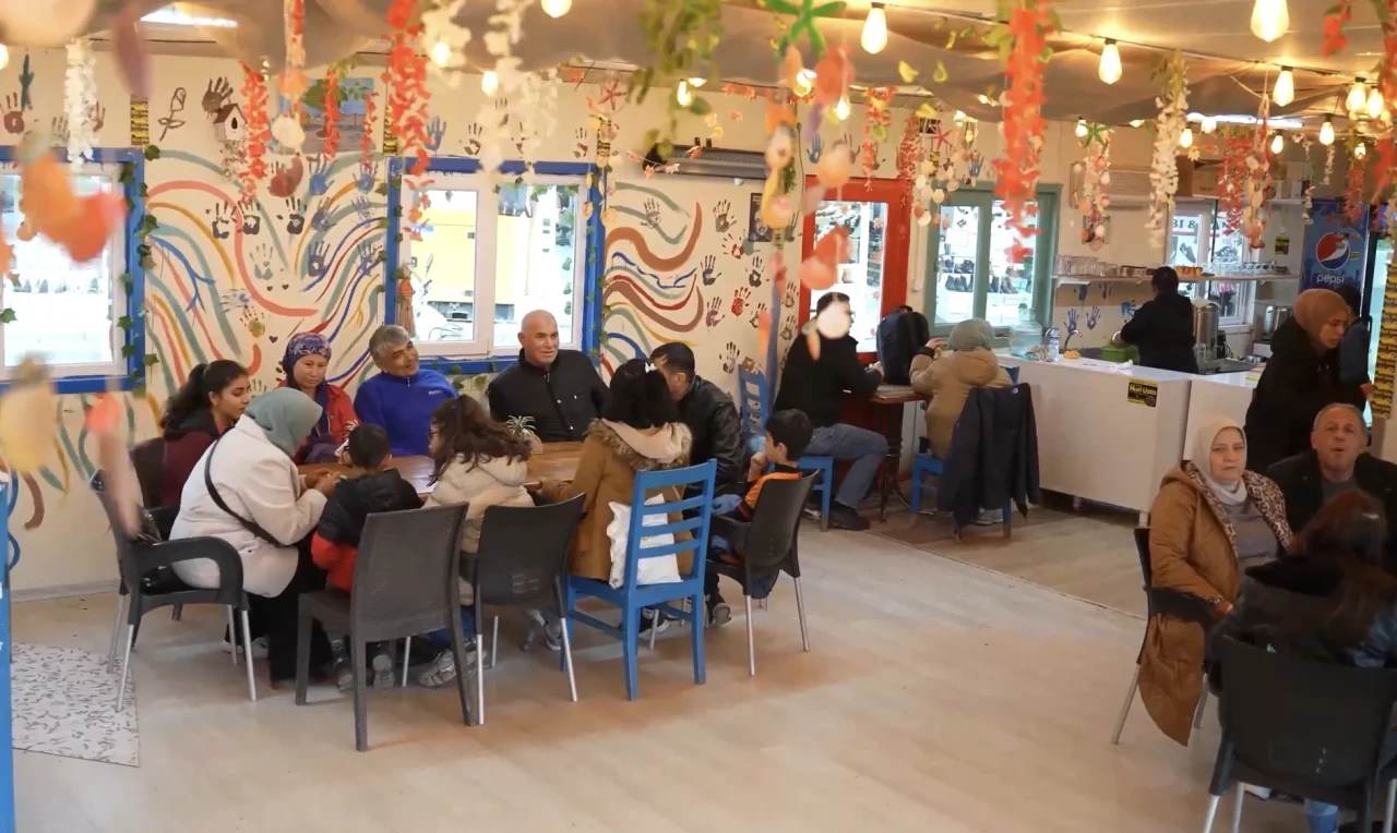 6 Şubat her şeyi sildi ama umudu silemedi: Uzun Çarşı’da yeniden doğuş