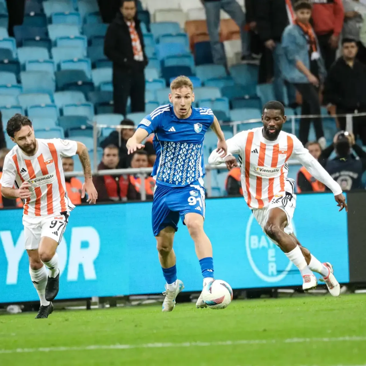 Erzurumspor FK'dan Deplasmanda Gövde Gösterisi: Adanaspor'u 3-0 Mağlup Etti!