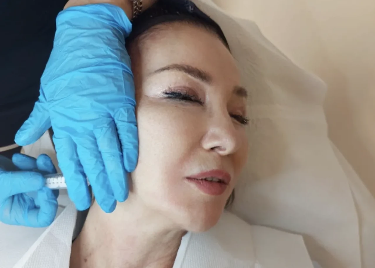 Bahar Aylarında Gençlik İksiri: Cildinizi Eksozomlarla Yenileyin!