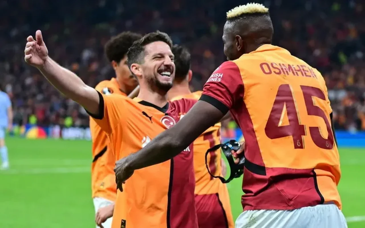 Dries Mertens Uzun Zaman Sonra Sessizliğini Bozarak İtiraf Etti: Osimhen'i Galatasaray'a Ben Getirdim