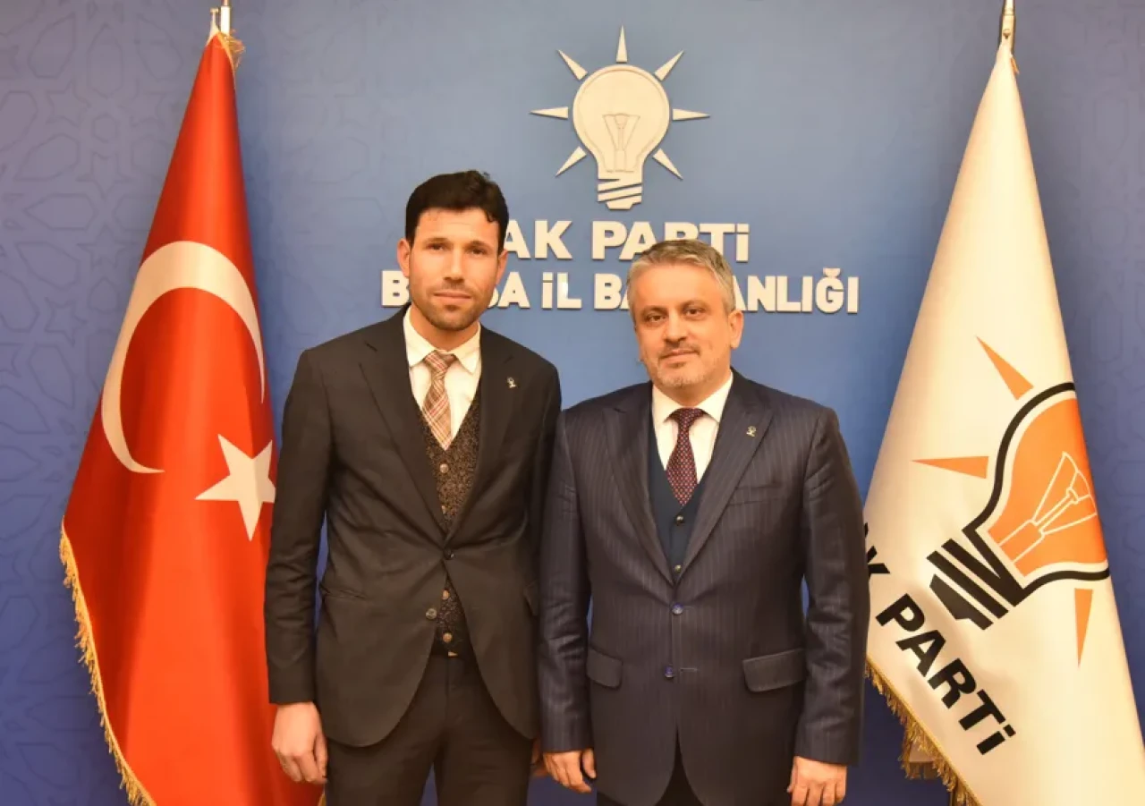 Kamil Turhan Kimdir? Büyükorhan Belediye Başkanı Hakkında Merak Edilenler