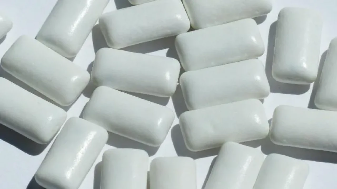 Sakız Çiğnerken 250 Bin Mikroplastik Yutuyor Olabilirsiniz!