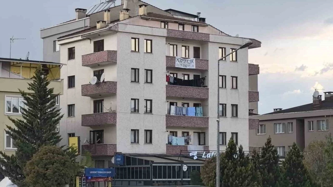 Bursa’da Kahreden Kaza: 2.5 Yaşındaki Minik Osman Beton Zemine Çakıldı!