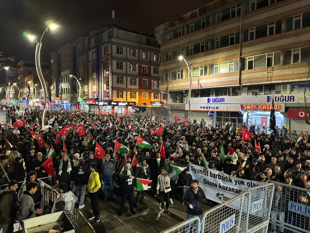 Siyonizme Karşı Van'dan Yükselen Haykırış: Filistin’e Sessiz Kalmak Zulme Ortak Olmaktır!