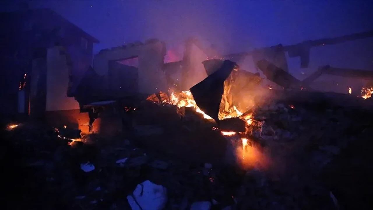 Kastamonu'da Yangın Felaketi: 3 Ev ve 3 Ahır Kullanılamaz Hale Geldi