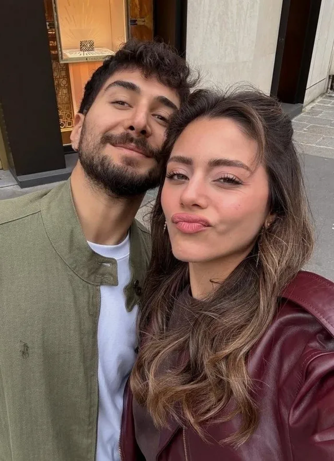 Sıla Türkoğlu ve Sevgilisi Ata Ayyıldız'dan Fransa Nice'te Aşk Dolu Tatil Paylaşımı