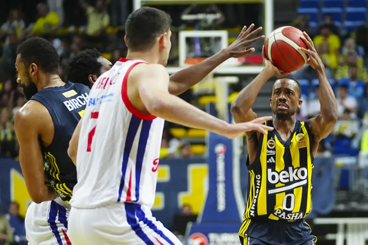 Fenerbahçe Beko'dan Şampiyonluk Gibi Galibiyet: Bahçeşehir Koleji’ni 95-80’le Geçti!