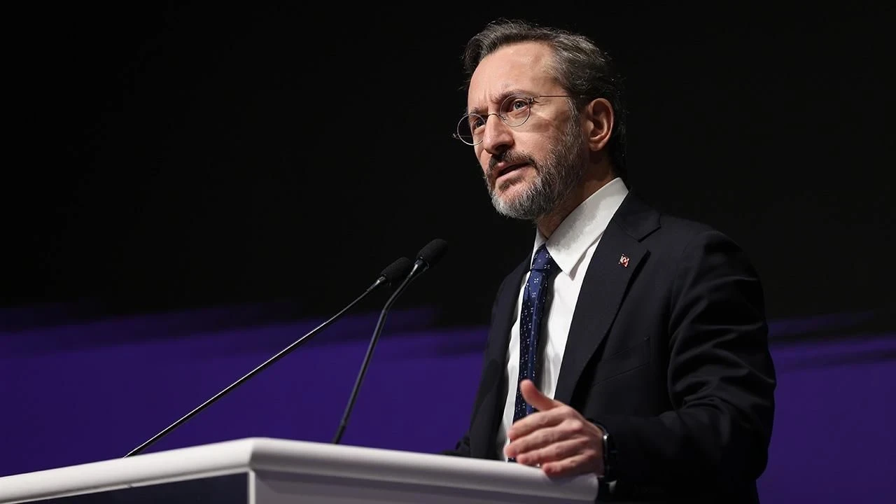 Fahrettin Altun'dan net mesaj: ''Türkiye, vesayetçilerin oyuncağı değildir!''