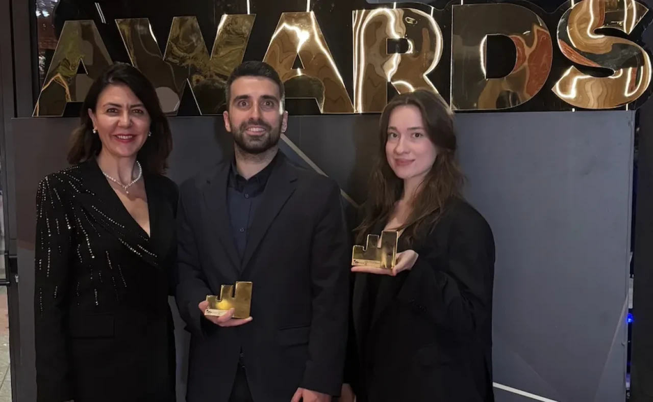 Teoman’la Alışverişe Kafa Rahatlığı Geldi: Hopi’ye Effie’den Çifte Altın!