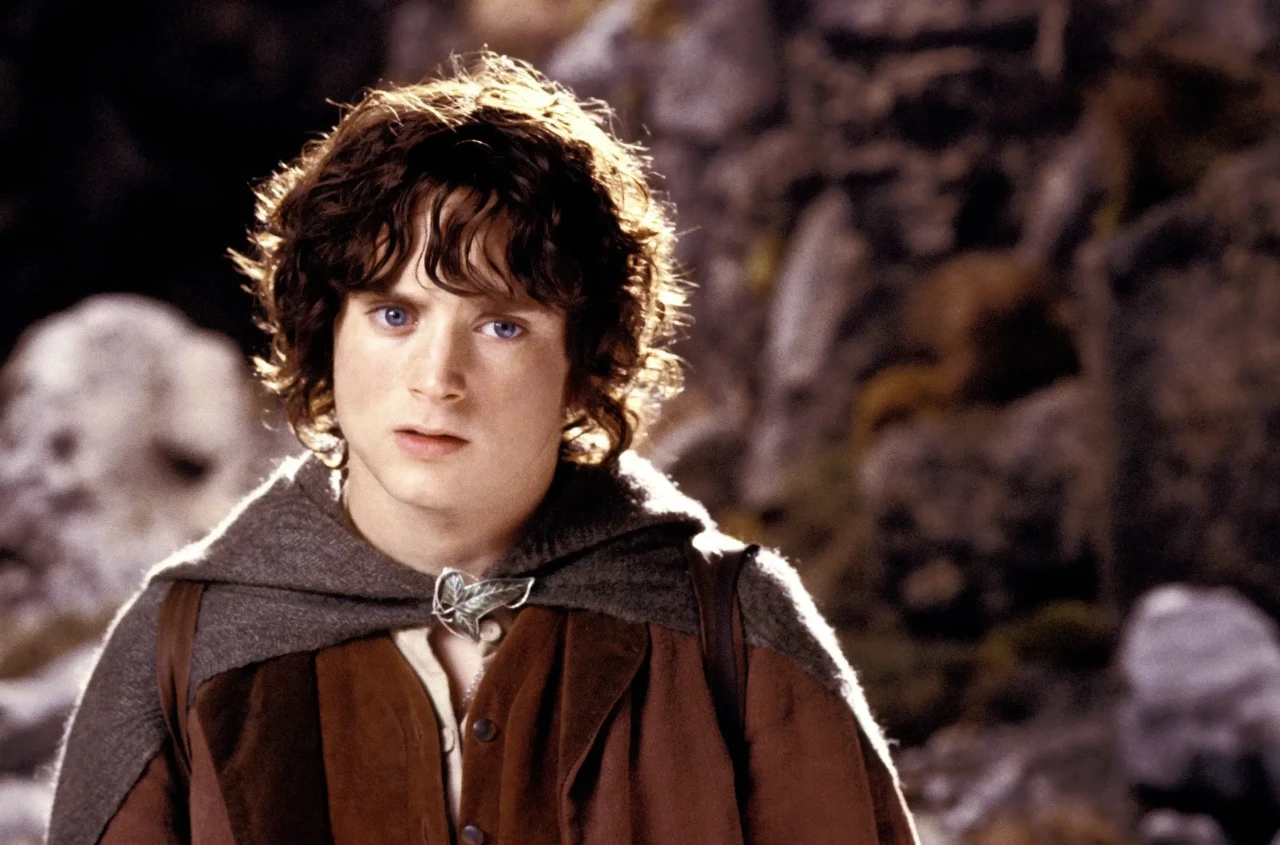 Yüzüklerin Efendisi'nin Frodo'su  Elijah Wood’dan Şok İtiraf: Yüzüklerin Efendisi Filminden Büyük Paralar Kazanmadık!