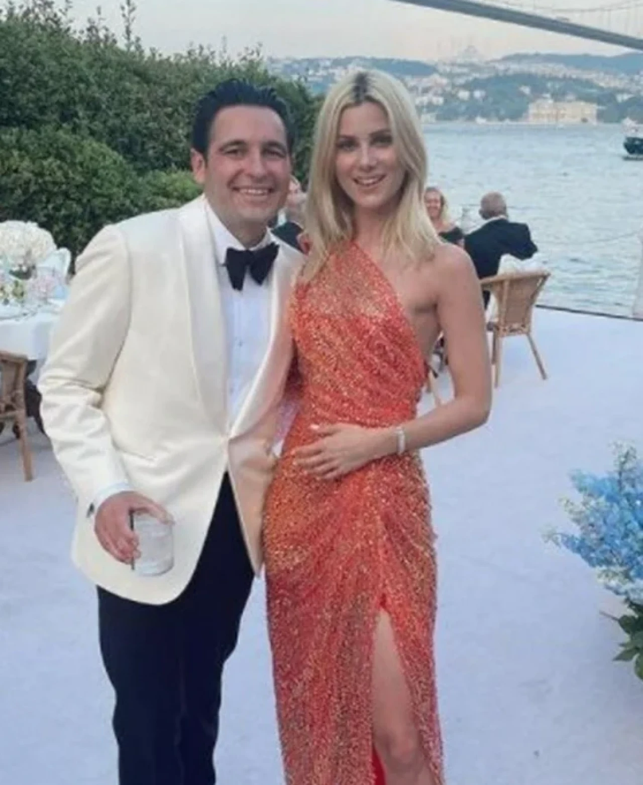 Hacı Sabancı Boşanma İddialarına Noktayı Koydu! Eşi Nazlı Sabancı ile Yeni Paylaşım Gündem Oldu