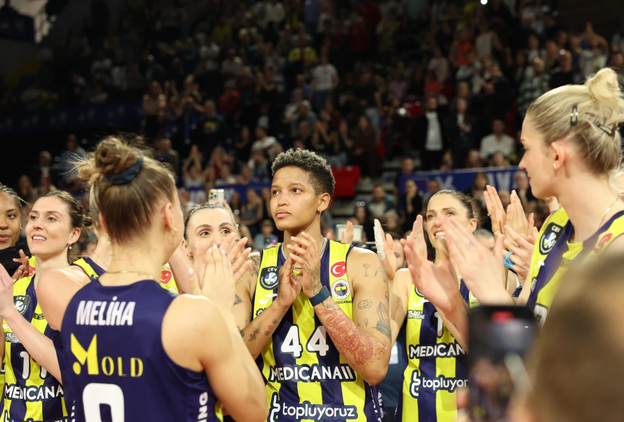 Fenerbahçe Medicana AXA Sigorta Kupa Voley Finalini Kazanarak Şampiyon Oldu! Melissa Vargas Gözyaşlarına Hakim Olamadı