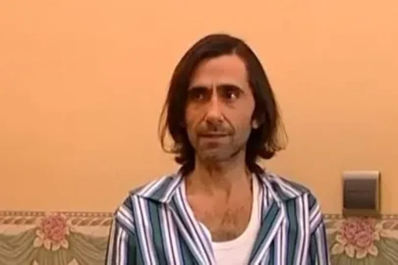 Peker Açıkalın Kimdir, Kaç Yaşında, Aslen Nereli, Kiminle Evli, Eşi Kim, Çocuğu Var mı, Hangi Yapımlarda Yer Aldı, Hasta mı, Sağlık Durumu Nedir?