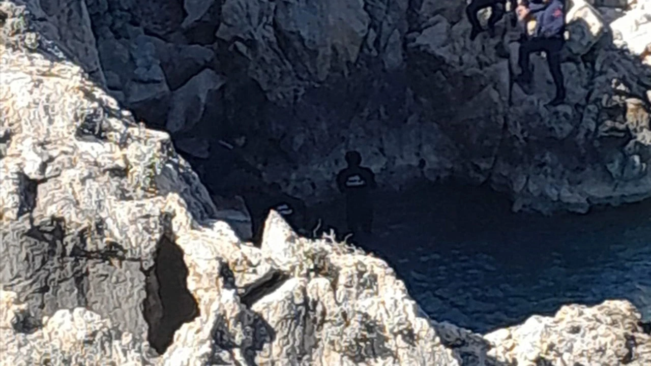 Teknede Balık Avlarken Kayboldu! Günler Sonra Acı Haber Kaş'tan Geldi