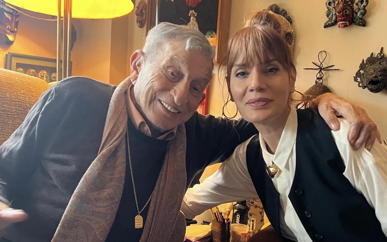 Ayça Varlıer’den Haldun Dormen’e Duygulandıran Ziyaret! 97. Yaşa Sürpriz Kutlama