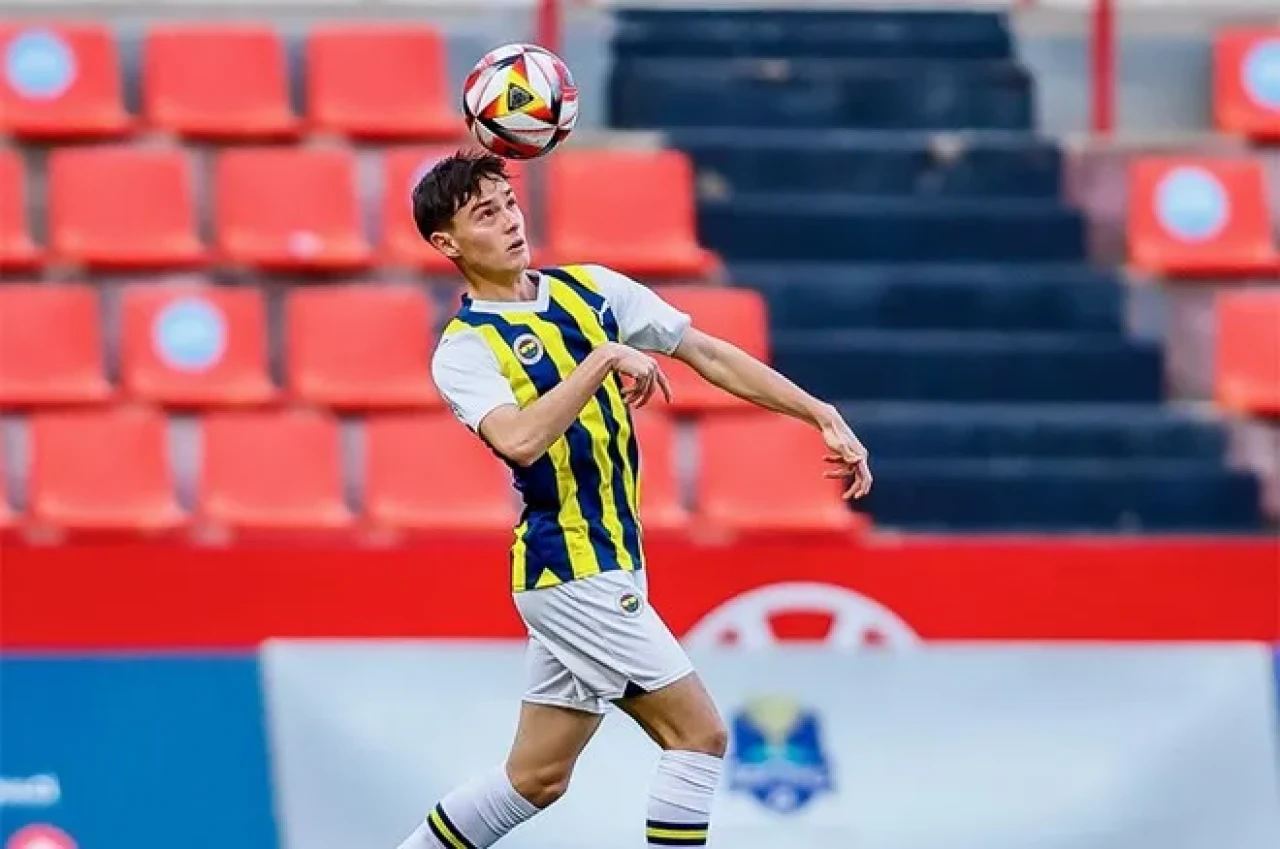 Fenerbahçe'de Yeni Bir Yıldız Parlıyor! Emirhan Arkutcu Kimdir, Nereli, Kaç Yaşında, Mevkisi Ne, Piyasa Değeri?