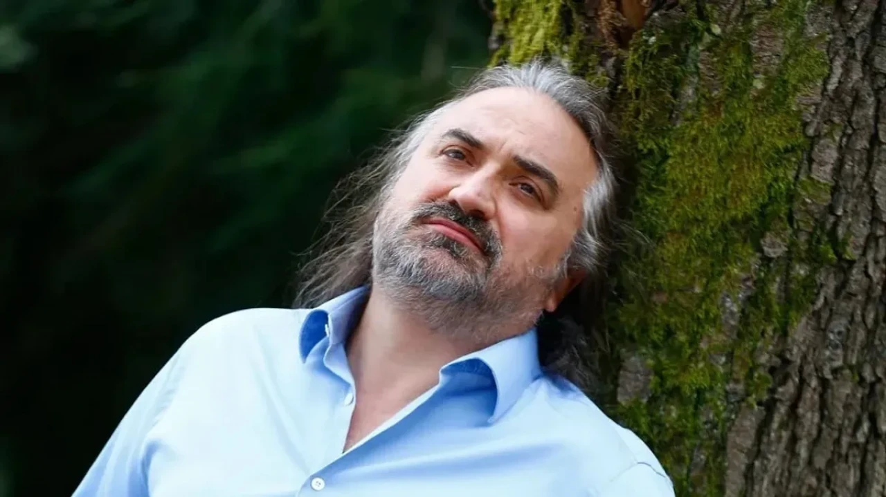 Volkan Konak'a Saygısız Paylaşım Sonrası Fatih Reşit Civelekoğlu Beyaz TV'den Kovuldu